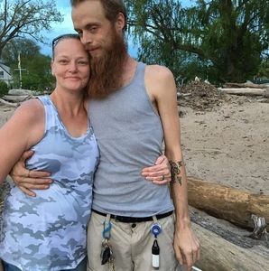 Meet your Posher, Aron